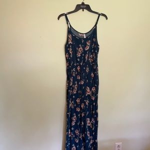 Xhilaration floral romper size L